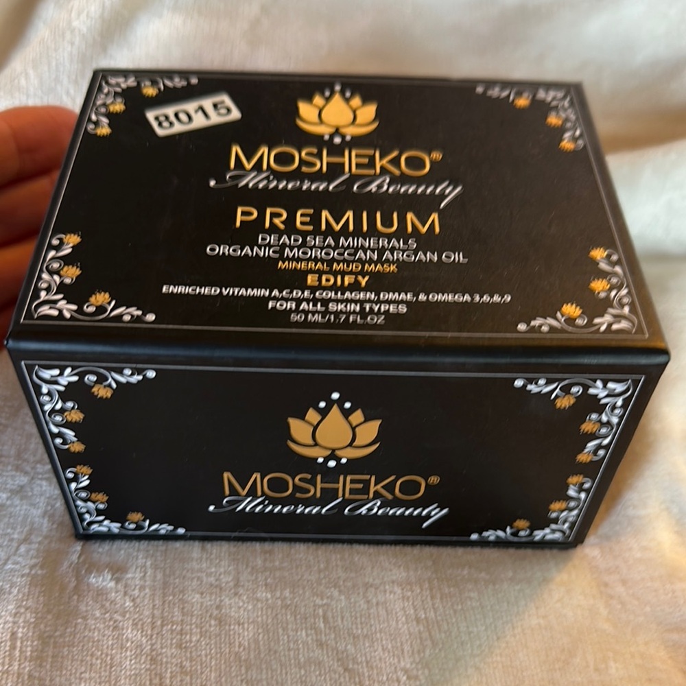 Mosheko Premium Mineral Mud Mask